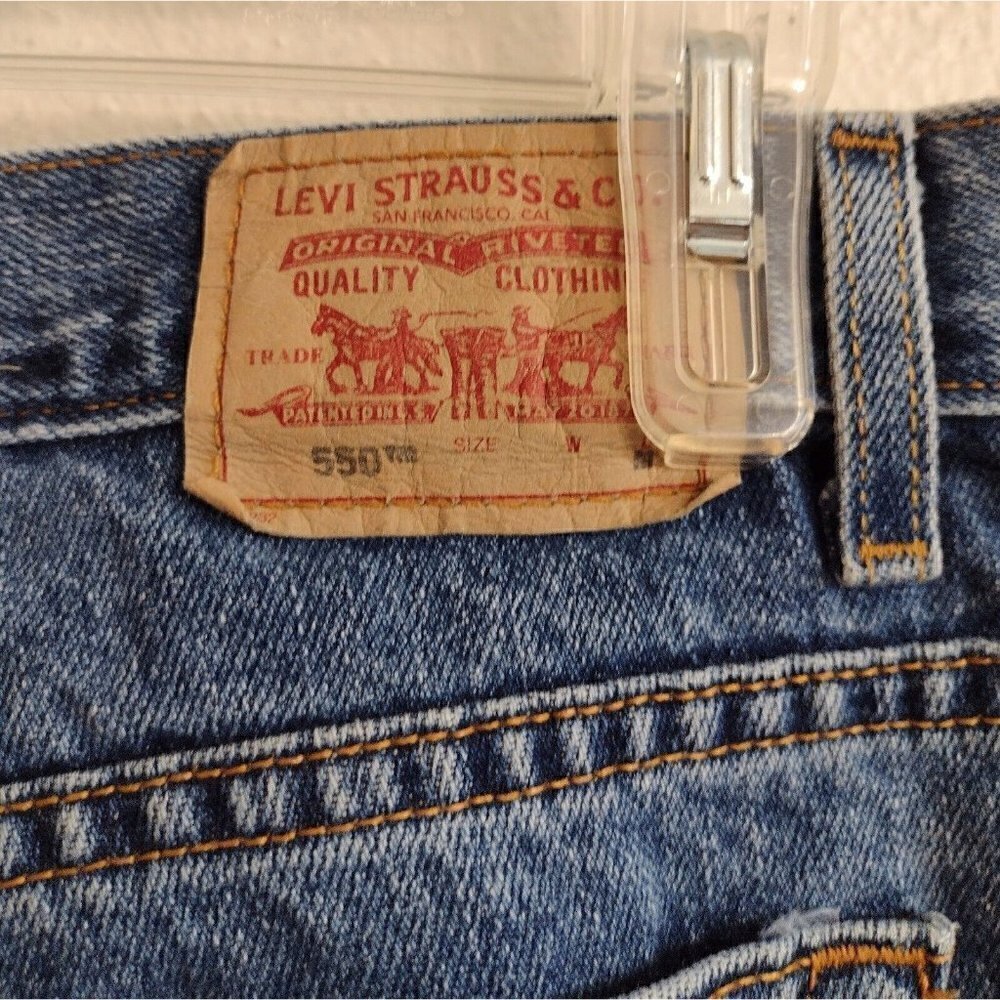 Vintage Levis 550 Classic Relaxed Tapered Denim Jeans Womens 12M - Picture 8 of 8